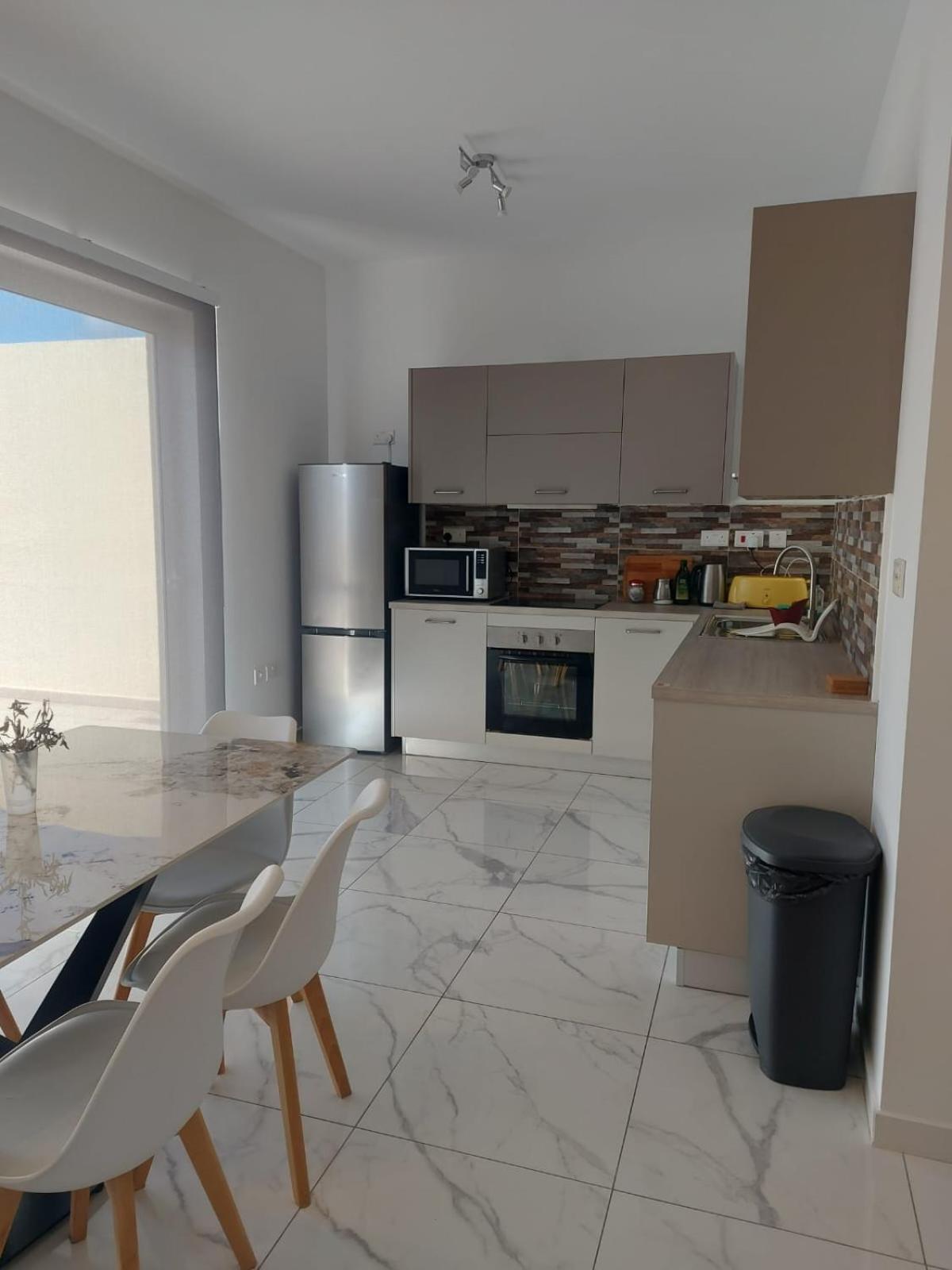 Central Apartment In Swieqi Is-Swieqi Exterior photo